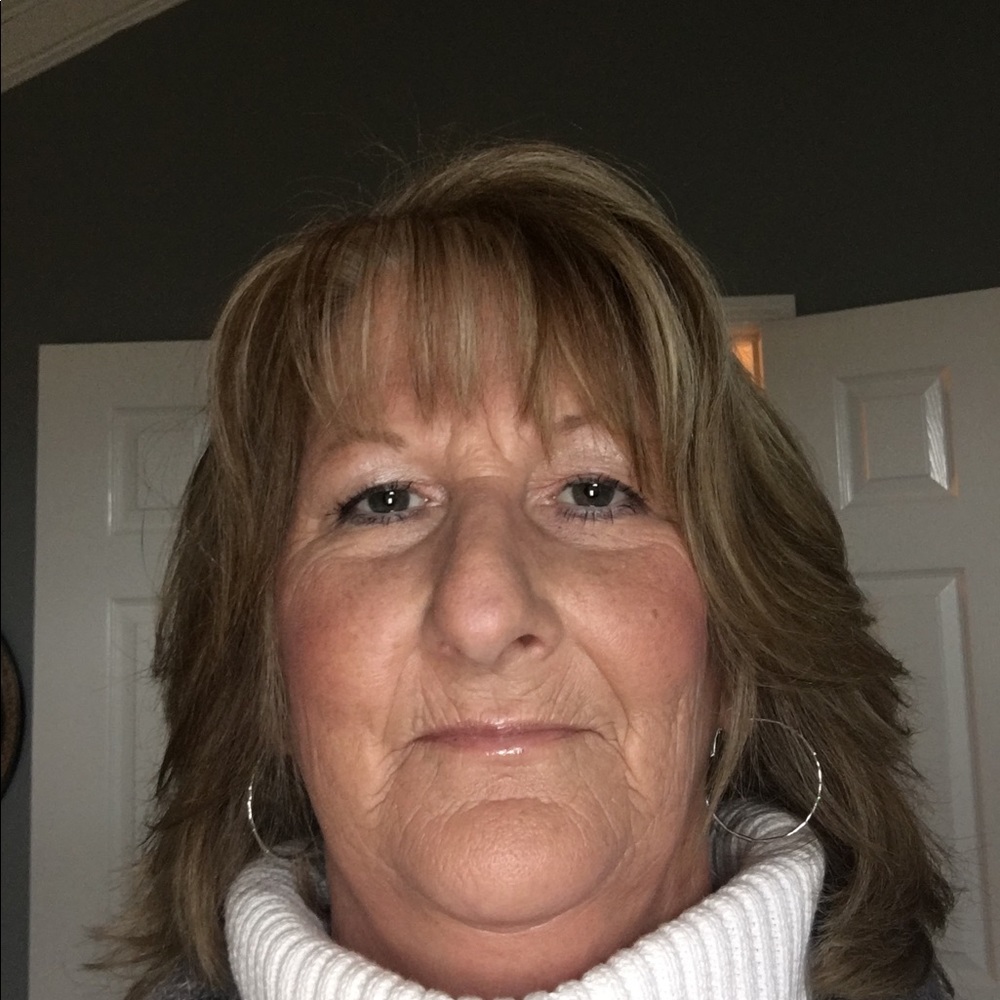 Meet your Posher, Angie